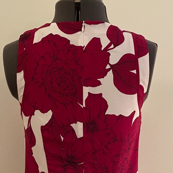 Banana Republic Magenta Floral Sheath Dress - Picture 3 of 4